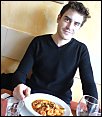 Jean Paul et ses p�tes gnocchis au restaurant italien Nona Ines