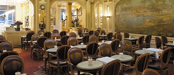 Panoramique du restaurant Angelina à Paris
