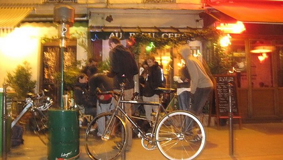 Panoramique du restaurant Au Bleu Cerise à Paris