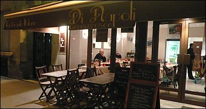 Panoramique du restaurant Di Napoli à Paris