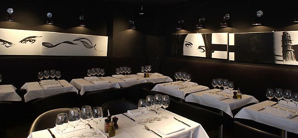 Panoramique du restaurant La Vinoteca à Paris