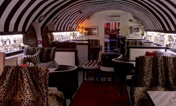 Restaurant Club Rayé - Salle en cave voutée