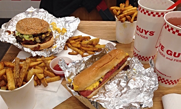 Restaurant Five Guys Champs-Elysées - Hamburger et hot dog