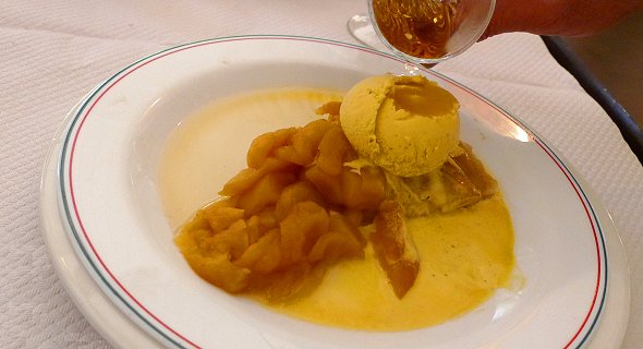 Restaurant La Maison d'Italie - Tarte tatin version Amro qui sera flambée
