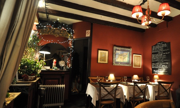 Restaurant L'Oie Cendrée - Premiere salle à l'ambiance tamisée