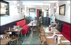 Photo restaurant paris Le 4eme Sens - Salle tout en longueur