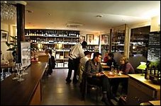 Photo restaurant paris A la Vierge de la R�union - .jpg