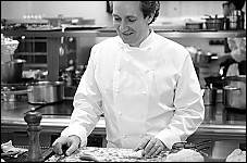 Photo restaurant paris Les Tablettes de Jean-Louis Nomicos - Le chef Jean-Louis Nomicos