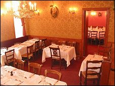 Photo restaurant paris A la Petite Chaise - .jpg