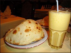 Photo restaurant paris Aasman - Nan gonfl� et Lassi cr�meux