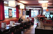 Photo restaurant paris L'Ami Vint - Salle longue et spacieuse