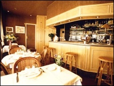 Photo restaurant paris Au Relais des Buttes - Cadre tradi