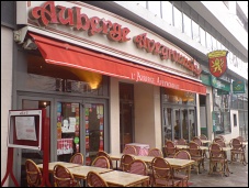 Photo restaurant paris L'Auberge Aveyronnaise - Terrasse et salle typique d'auberge