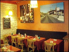 Photo restaurant paris Le Brigadier - Une salle aux tons chauds.