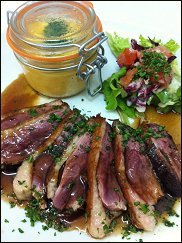 Photo restaurant paris Le Caf� d'Avant - Pi�ce du boucher et Confit de canard en parmentier