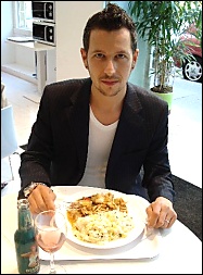 Photo restaurant paris Chai - David, toujours aussi sérieux au travail !