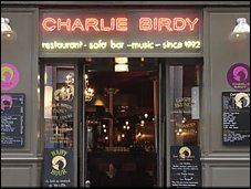 Photo restaurant paris Charlie Birdy - Invitation au voyage