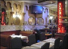 Photo restaurant paris Chez Léon - Coucous oriental - Grande salle aux couleurs orientales