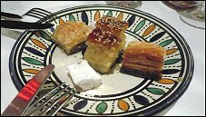 Photo restaurant paris Chez Léon - Coucous oriental - Pâtisseries orientales