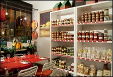 Photo restaurant paris Chez Pepe - Une petite �picerie italienne