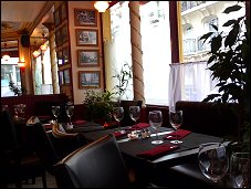Photo restaurant paris Le Coin des Amis - Cadre verdoyant et très clair