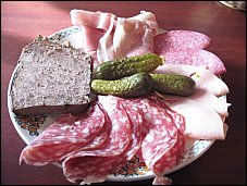 Photo restaurant paris Le Comptoir des Belettes - Assiette de charcuterie bien généreuse