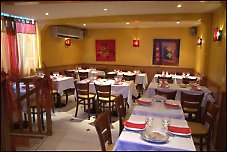 Photo restaurant paris El-Mir - Une salle chaleureuse