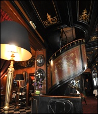 Photo restaurant paris L'Escargot Montorgueil - Le fameux escalier