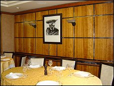 Photo restaurant paris A La Fr�gate - Et cadre tr�s bois�