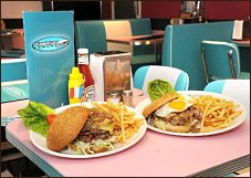 Photo restaurant paris Happy Day Dinner Hotel de ville - Hamburgers g�n�reux !