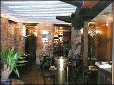 Photo restaurant paris La Boussole - Lieu pleins de charmes