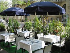 Photo restaurant paris La Cuisine - Agrable terrasse l't