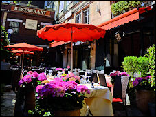 Photo restaurant paris La Petite Cour - Belle terrasse pour les beaux jours