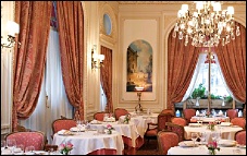 Photo restaurant paris La Salle A Manger A L'hotel Raphael - Cadre magnifique