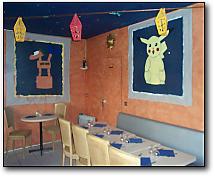 Photo restaurant paris La Cocarde - Les murs sont assaillis par les Pok�mons