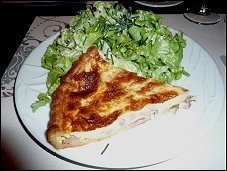 Photo restaurant paris L'Alisier - Une Quiche Lorraine aux lardons