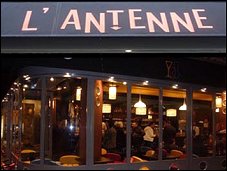 Photo restaurant paris L'Antenne - Un d�cor color�