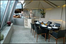 Photo restaurant paris Le 39 V - Au dernier �tage de l'immeuble SONY !