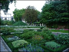 Photo restaurant paris  - Parc de Bercy � proximit�