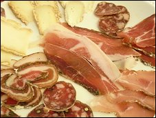 Photo restaurant paris Le Maquis - Une bonne assiette de charcuterie et fromage