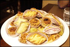 Photo restaurant paris Les 4 Fr�res - Plateau de patisserie d�licieuses