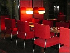 Photo restaurant paris Mood - Un rouge acidul� aussi
