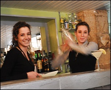 Photo restaurant paris O'Gamines - Un joli duo : Emilie et Charlotte