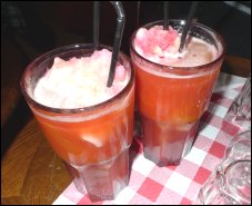 Photo restaurant paris La Piscine - Cocktail ou dessert, d�lice frais!
