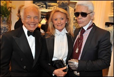Photo restaurant paris Ralph's de Ralph Lauren - Monsieur et madame Ralph Lauren et Karl Lagerfeld