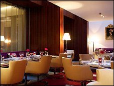 Photo restaurant paris Restaurant de Sers - Cadre luxueux