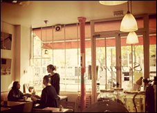 Photo restaurant paris Le S�same - Ambiance appart d'�poque !