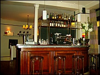 Photo restaurant paris Victor - Le bar à l'entrée