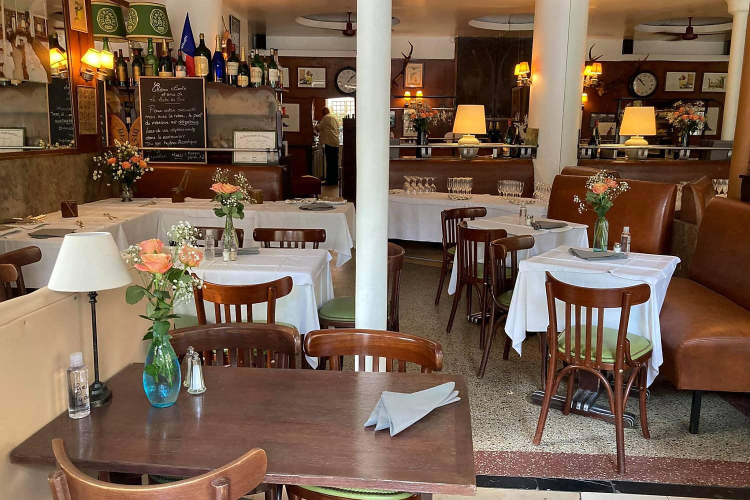 Restaurant Franais A La Biche au Bois  Paris - Photo 1