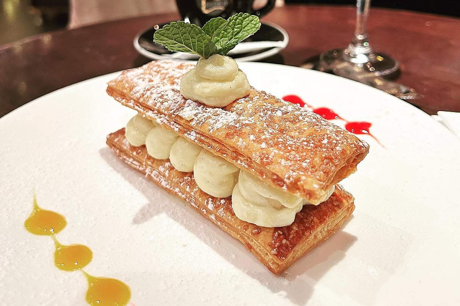 Restaurant Franais Backstage Caf  Paris - Photo 3